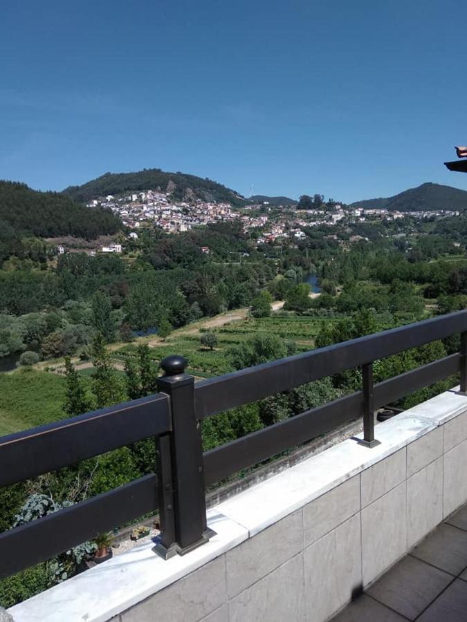 Moradia Lili Villa Ronqueira Kültér fotó